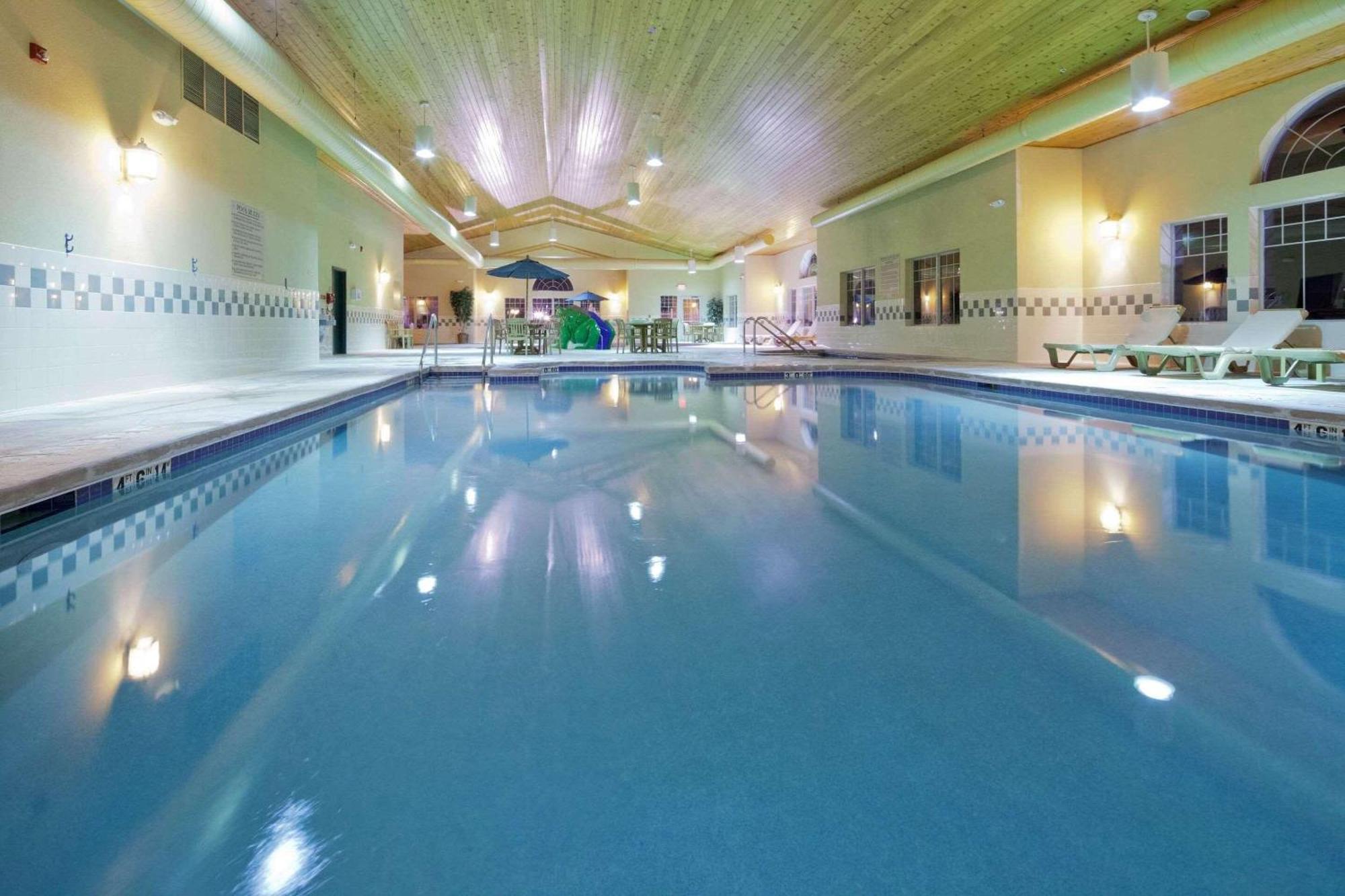 Country Inn & Suites By Radisson, Green Bay East, Wi Extérieur photo